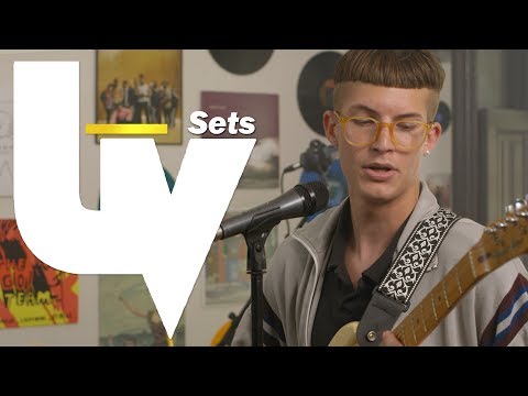 Gus Dapperton "Moodna, Once With Grace" - Līv Sets Ep. 15 (Pt. 1)