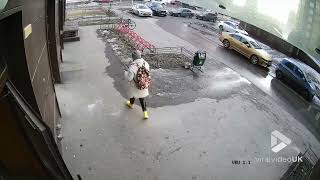 Brick falls from building and hits passerby || Viral Video UK