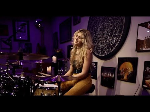 You Should Be Dancing - DEE GEE'S (@foofighters ) DRUM Playthrough ~ Brooke C