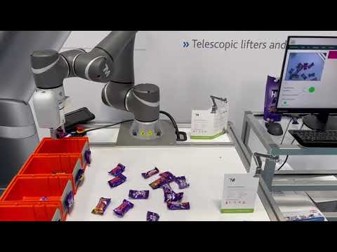 TM5-900 demonstrating the pick and place vision sorting
