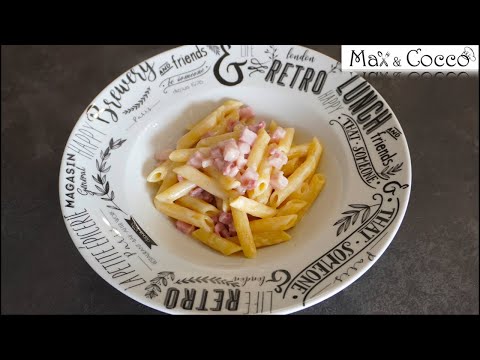 Pasta CREMOSA con PANCETTA e ROBIOLA - Primo Piatto Facile e Veloce da Preparare