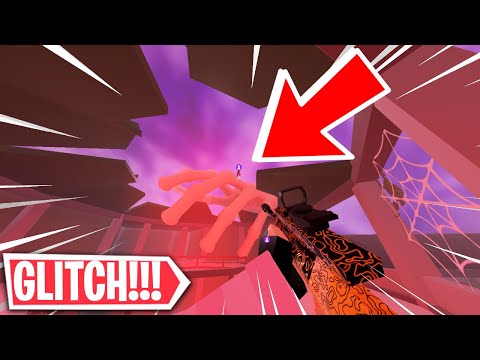 I GLITCHED ON THE SKELETON HAND IN HALLOWEEN COURTYARDS!!! - Roblox Bad Business