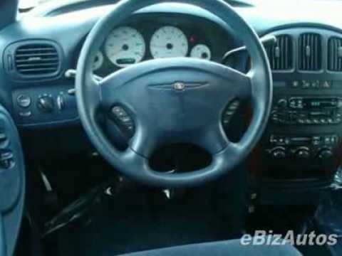 2001 Chrysler Town & Country LX Van