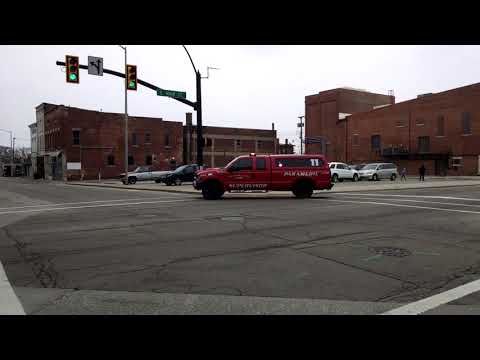 Delaware County EMS Paramedic Supervisor responding through E Main St/S Mulberry St in Muncie, IN