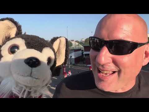 Kaffee, Kuchen & der BFC. Hanni beim Pokalspiel BFC Dynamo gegen VfB Berlin 1911