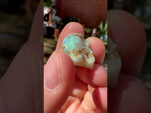 Opal Etiopian de Foc, brut, E34