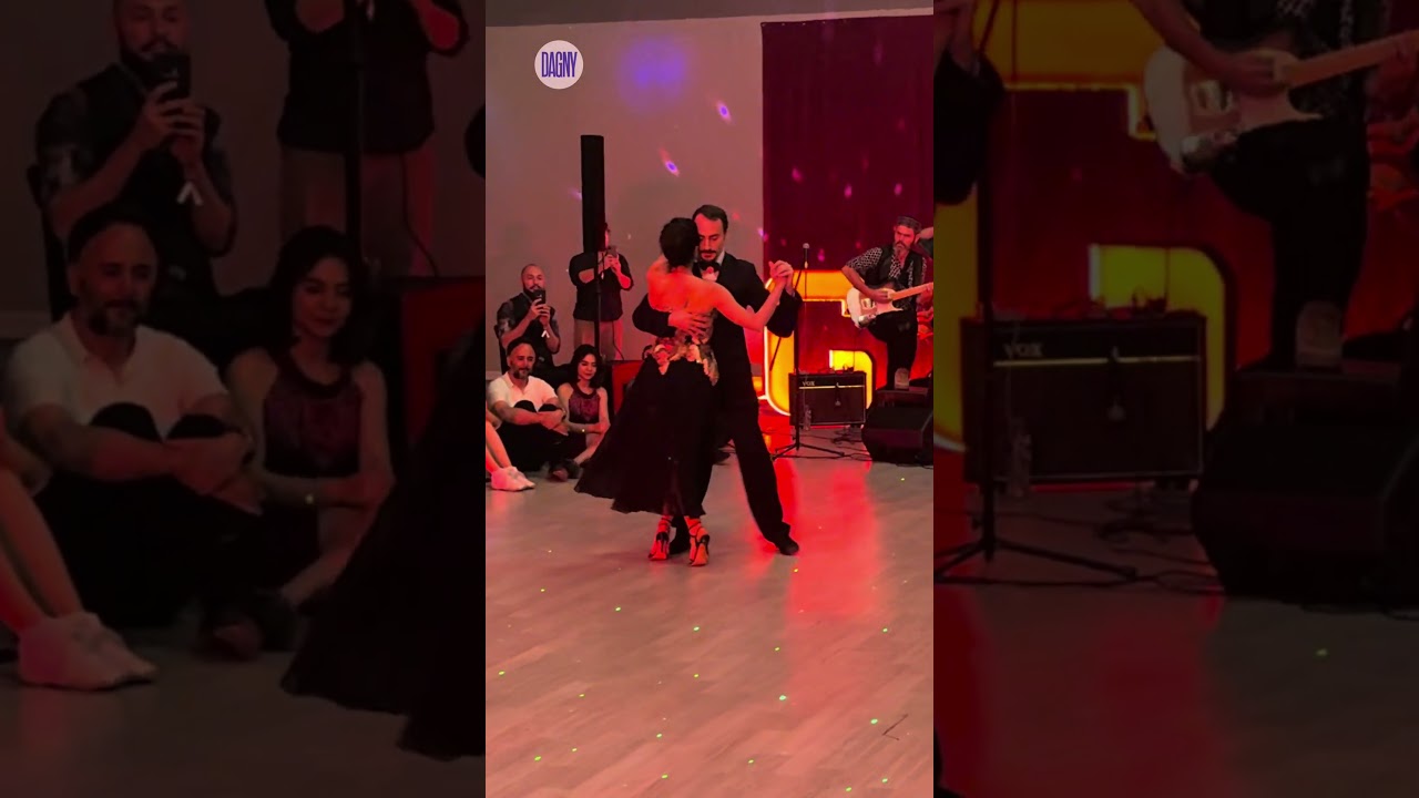 Lorena Tarantino & Gianpiero Galdi dance to "Gipsy Vals", live by El Cachivache Quinteto (2/13)