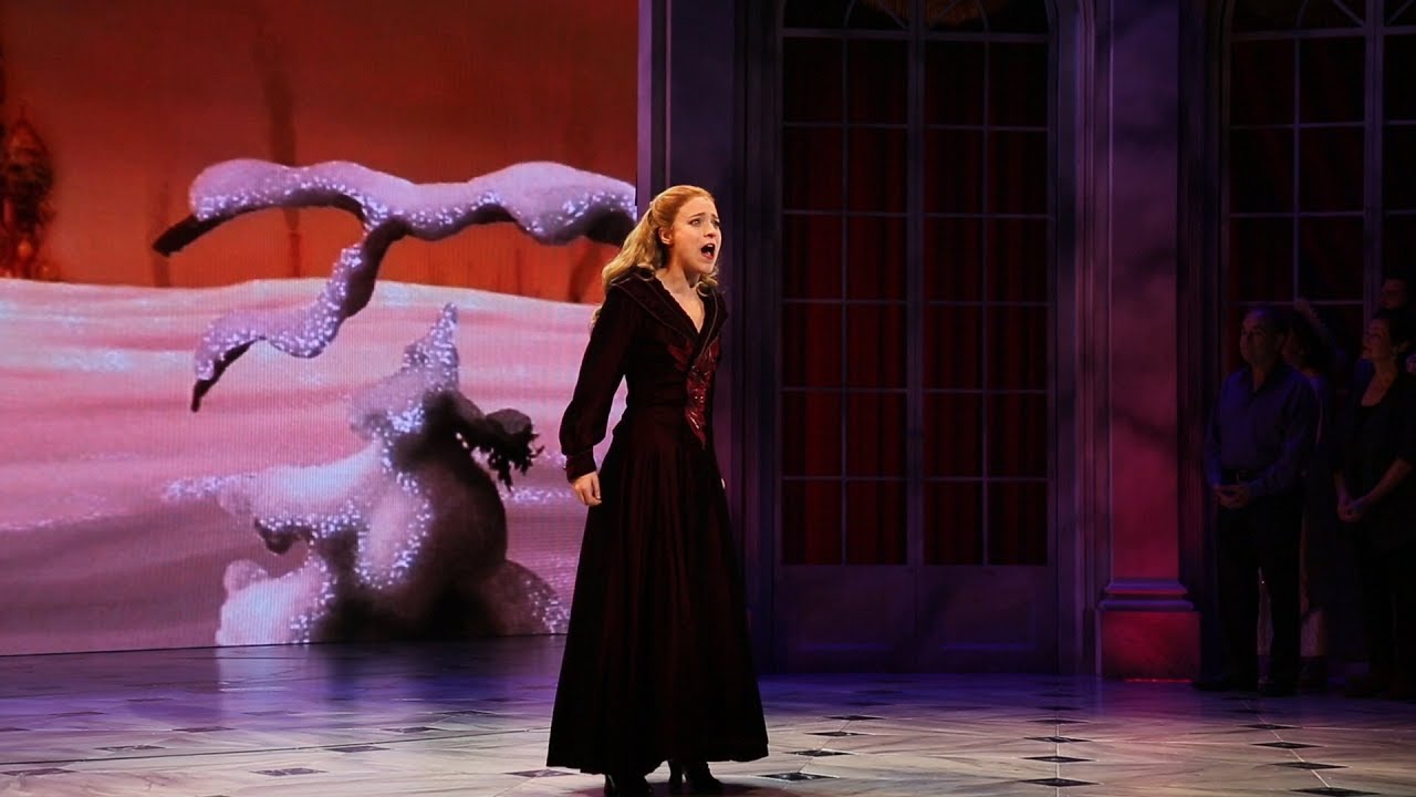 Miniature de la vidéo Watch Christy Altomare Perform 'Journey to the Past' in Honor of ANASTASIA's 20th Anniversary du film Anastasia Broadway