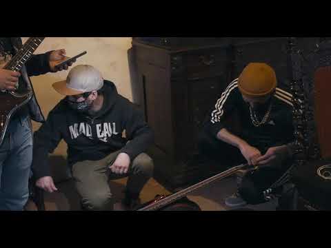 The mystery of the 3 stringed bass | Avoid Humanity making of live at Bran Castle