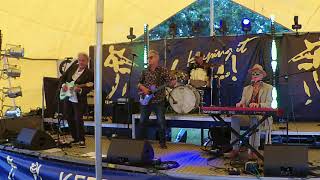 Buzzin Hornets - Standing at the Crossroads - Broomhill Festival 2018