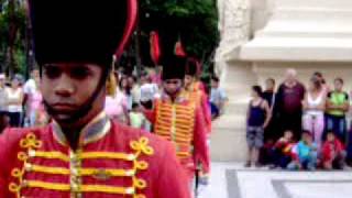 preview picture of video 'Cambio de la Guardia de Honor en la Tumba al Soldado D'