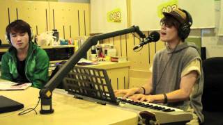 Derrick Hoh LIVE Unplugged @1003 Studio