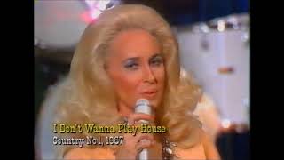 Tammy Wynette sings I DON&#39;T WANNA PLAY HOUSE live on Navy Hoedown
