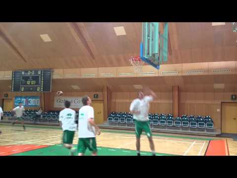 Basket Flames vs. KOŠ Celovec - WarmUp