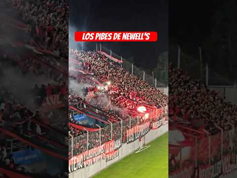 "Hinchada de Newell’s haciendo fiesta de visitante #argentina #newells" Barra: La Hinchada Más Popular &bull; Club: Newell's Old Boys