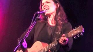 Paola Turci canta in romanesco "Lella"