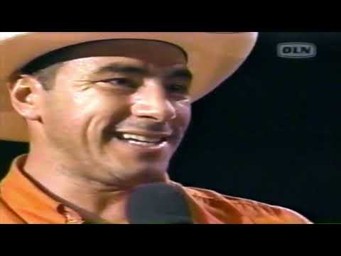 Adriano Moraes vs Thunder River - 05 PBR Des Moines (90.5 pts)