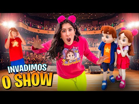 AMAZING SURPRISE! Maria Clara and JP APPEAR ON THE DOLL SHOW and the audience GOES CRAZY!