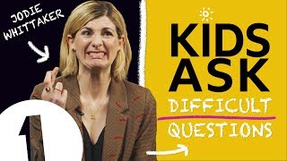  Kids Ask Jodie Whittaker Difficult Questions (BBC Radio 1)