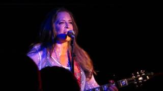 Little Black Train - Carlene Carter @O2 Academy 2 Islington