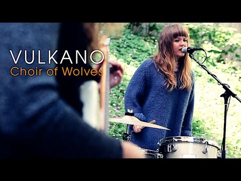 Vulkano - Choir Of Wolves (Acoustic session by ILOVESWEDEN.NET)