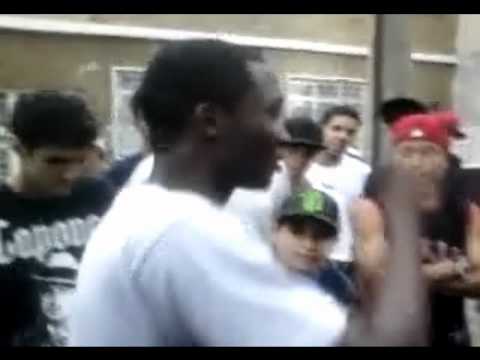 ENCONTRO DE MC'S (JF)- Nezkau X Ronin - (Semi Final) 30/10/2011