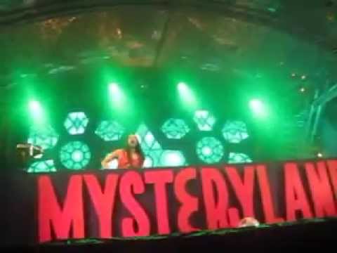 Steve Aoki Front and Center Mysteryland 2013