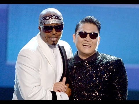 とMCハマーのコラボにアメリカの観客が熱狂！ [1080p]