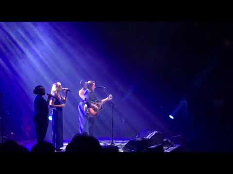 Francis Cabrel - L’encre de tes yeux live at Royal Albert Hall in London