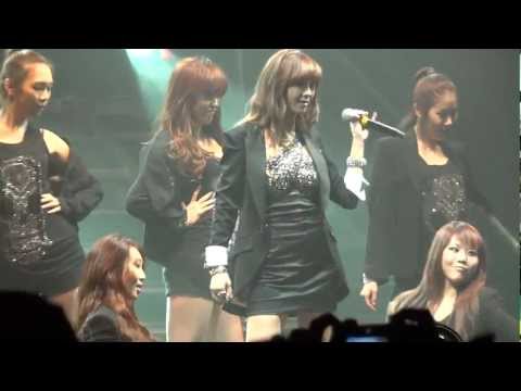 [FANCAM] 2011.12.05 G.NA - Take a bow & Rude boy (Rihanna Cover) (London, O2 Academy Brixton)