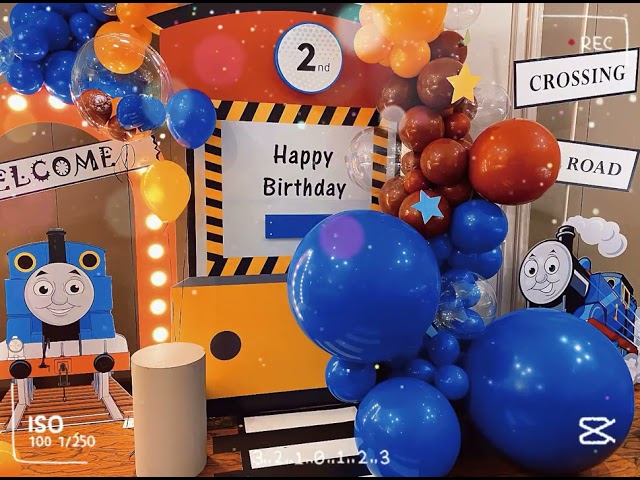 Vídeo relacionado con 61 decoraciones de tren para segundo cumpleaños, incluyendo platos y servilletas Chugga Chugga, dos suministros de fiesta para niños