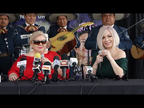 Paquita la del Barrio y Marisela cantando juntas “Golpe Traidor”