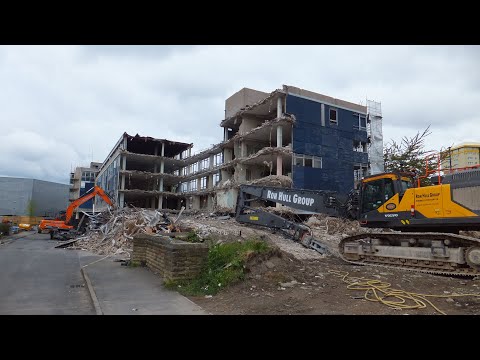 Chantry House Demolition Wakefield...May 1st, 2020
