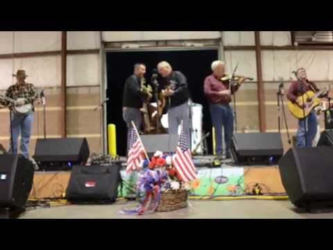 Sittin on Top of the World - Just Wingin' It Bluegrass