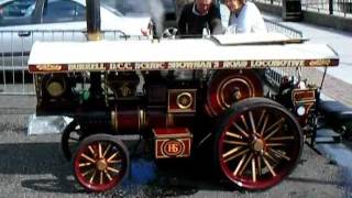 preview picture of video 'Miniature steam traction engine'