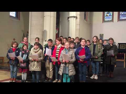 Al wie dolend in het donker