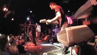 DEAR AND THE HEADLIGHTS: Bad News (Live)