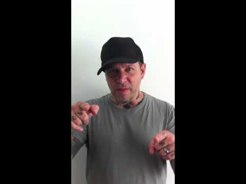 Roger Myret de AGNOSTIC FRONT saluda a los fans e invita al show!