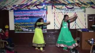 preview picture of video 'Christmas Dance 2014 Balan piranthrea - Magimaiyen Vasal Church - Valparai'