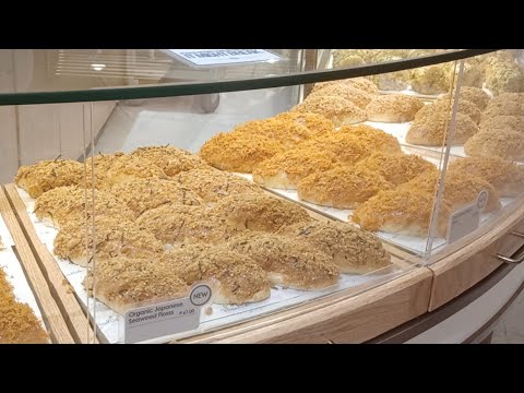 download lagu mp3 mp4 Robinsons Bread, download lagu Robinsons Bread gratis, unduh video klip Robinsons Bread