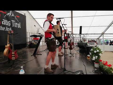 Bataillonsfest der Schützenkompanie Oberperfuss und der Musik Juhe aus Tirol