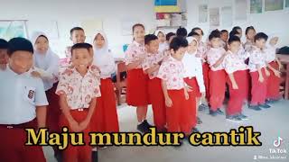 Download lagu Maju Mundur|| Ice breaking mp3 Download lagu Maju Mundur|| Ice breaking mp3