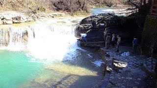 preview picture of video 'Жизнь воды. Горные реки и ручьи Кавказа'