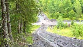 preview picture of video 'Simon Pavey Off Road Skills - The Big Hill.wmv'