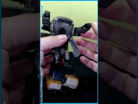 #Transformers War For Cybertron Trilogy Deluxe Netflix Sparkless Bot #Shorts