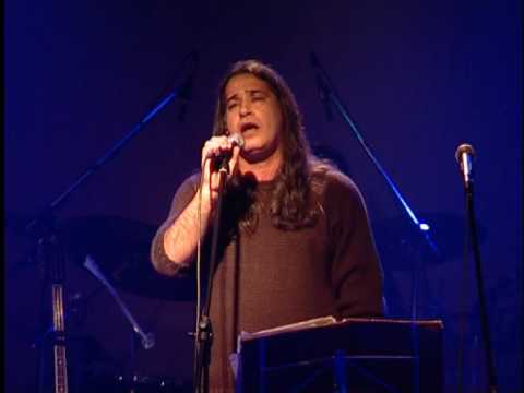 Yorgos Kazantzis "Monoi san harazei" by Pantelis Thalassinos