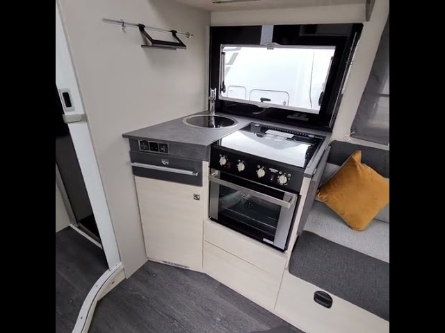 2020 Chausson PREMIUM 520