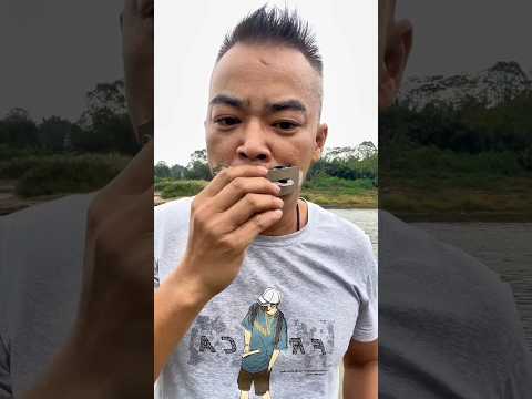 मुंह पर ताला लगाया 😰~ mini wood toy- woodworking art skill/wood hand #shorts