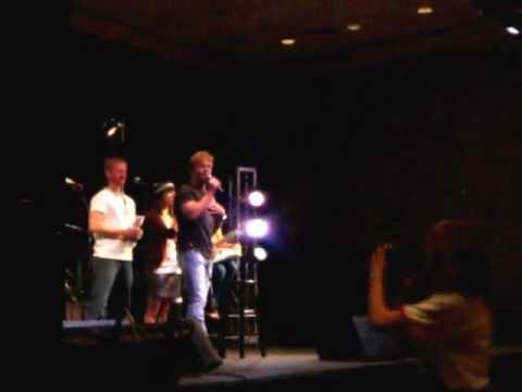 Vic Mignogna's Intro at Anime Vegas 2010