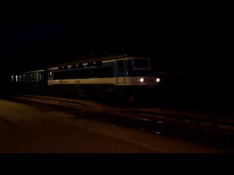 ČD Plecháč 242 - Noční rozjezd